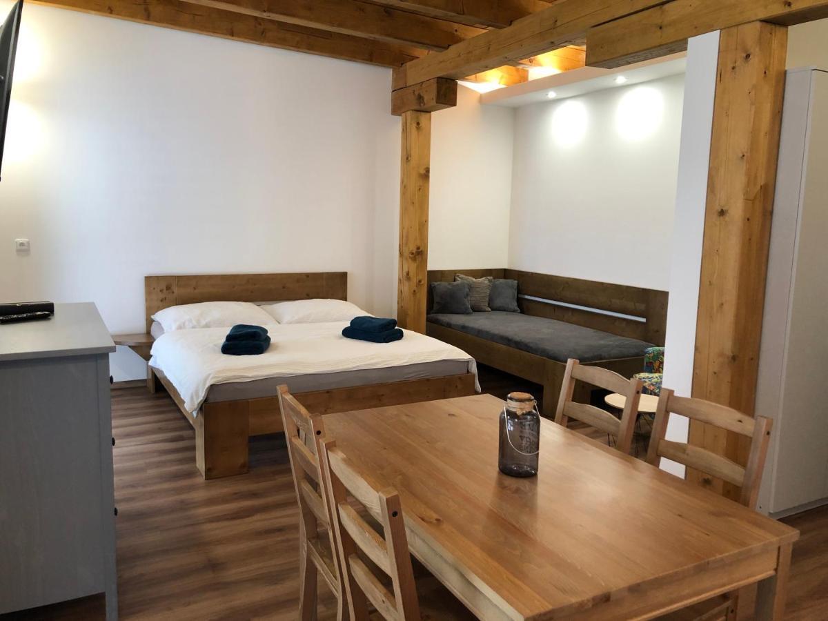 Anico Apartmany Dolni Benesov Buitenkant foto