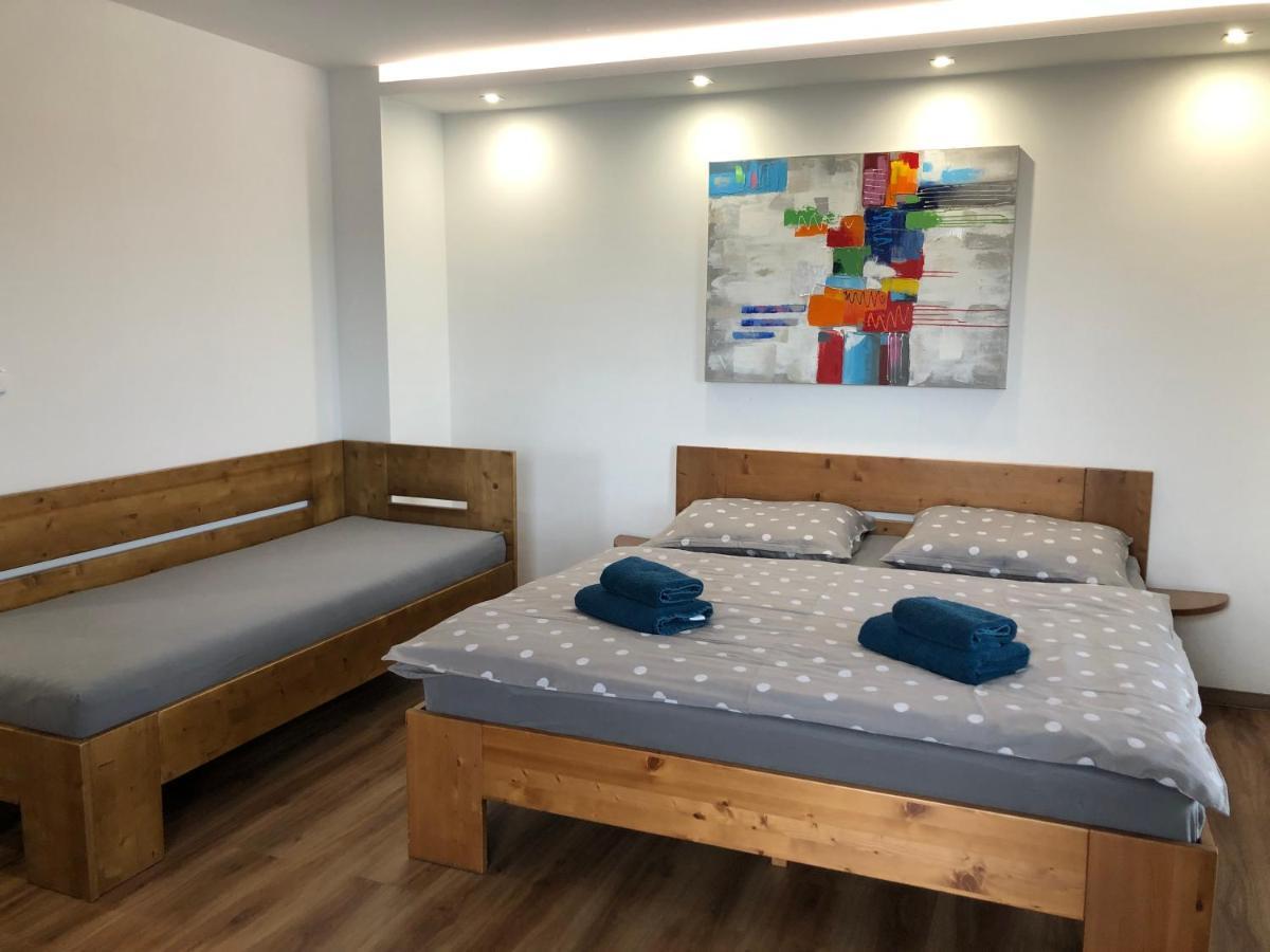 Anico Apartmany Dolni Benesov Buitenkant foto