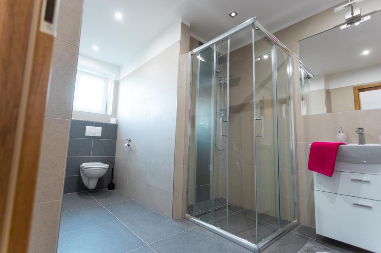 Anico Apartmany Dolni Benesov Buitenkant foto
