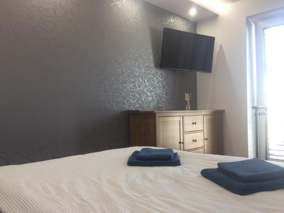 Anico Apartmany Dolni Benesov Buitenkant foto